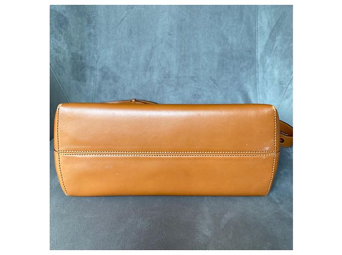 Fendi By the Way Borsa Boston Medium in pelle marrone - vista 8