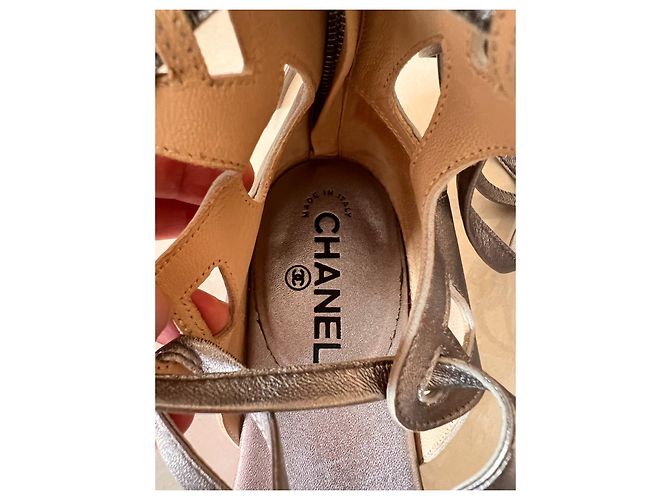 Sandali Chanel Argentati in Pelle Argento - vista 6