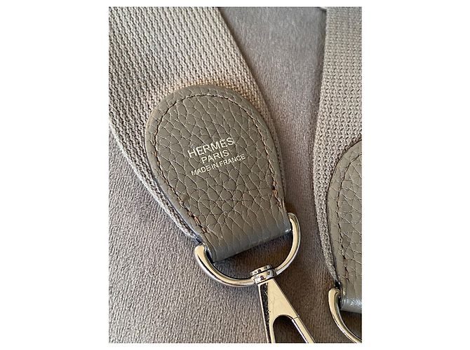 Borsa Hermès Evelyne 29 PM Etoupe Pelle Taurillon Clemence - vista 18