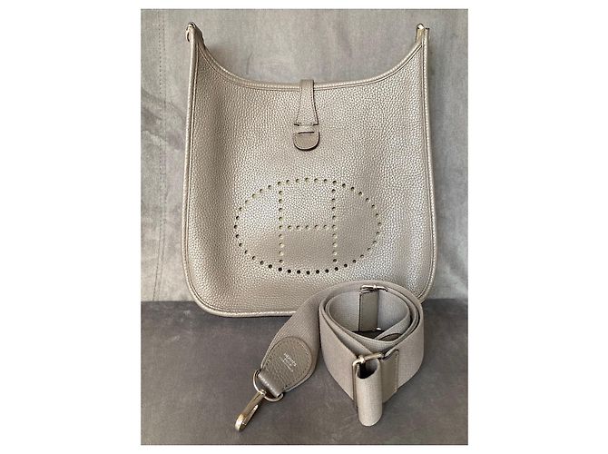 Borsa Hermès Evelyne 29 PM Etoupe Pelle Taurillon Clemence - vista 2