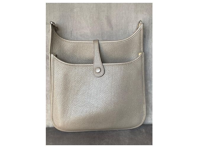 Borsa Hermès Evelyne 29 PM Etoupe Pelle Taurillon Clemence - vista 4