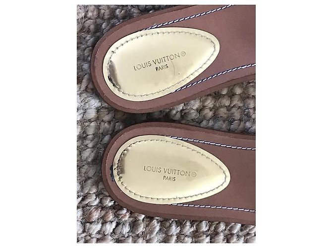 Louis Vuitton Mule piatte Lock It Marrone D'oro - vista 10