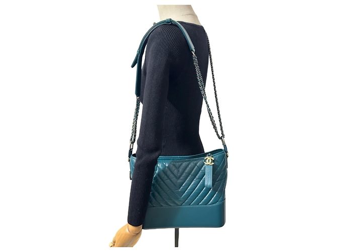 Borsa a mano Chanel Gabrielle in pelle verde - vista 6