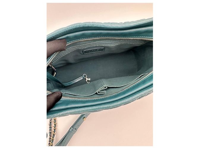 Borsa a mano Chanel Gabrielle in pelle verde - vista 8