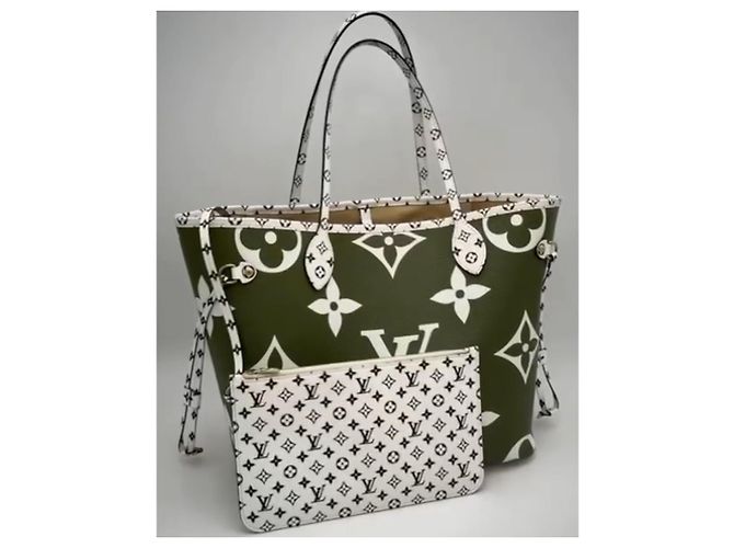 Cité Louis Vuitton Neverfull MM Monogram Giant Beige - vista 2
