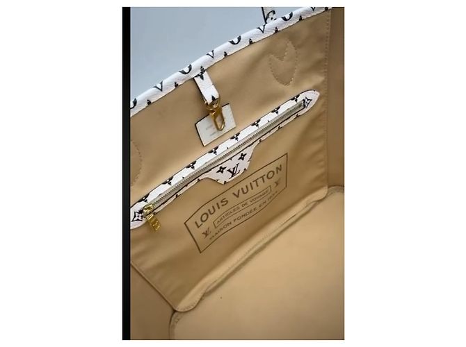 Cité Louis Vuitton Neverfull MM Monogram Giant Beige - vista 8