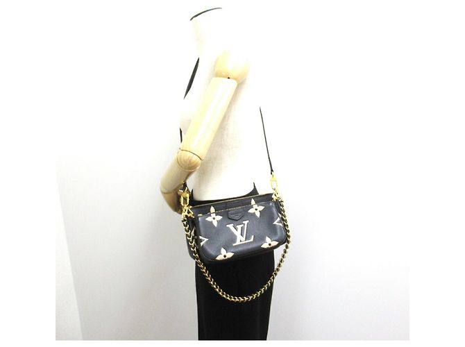 Borsa Pouch Multi Pochette Louis Vuitton Nero Monogramma - vista 8