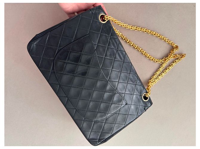 Timeless Borsa a mano Chanel in agnello nero con finiture oro - vista 12