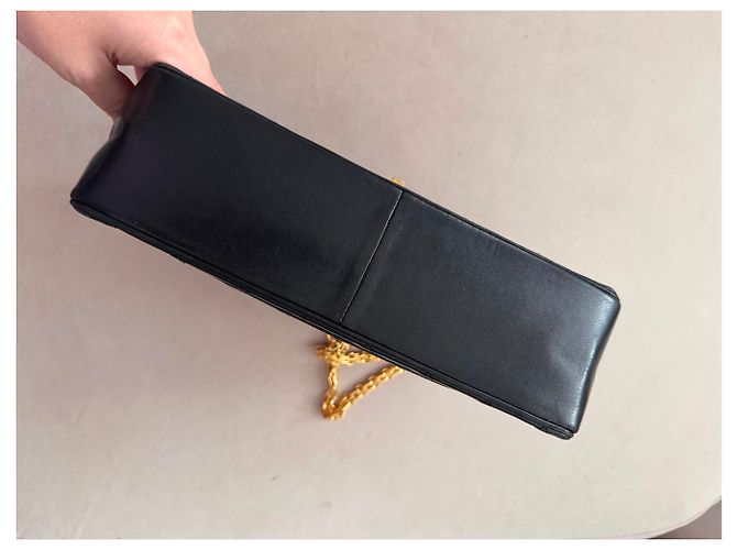 Timeless Borsa a mano Chanel in agnello nero con finiture oro - vista 5