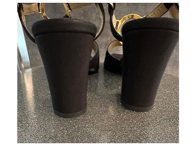 Sandali con tacco Yves Saint Laurent in pelle e tessuto nero - vista 4