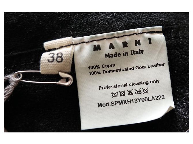 Marni Spring 2010 Leather Sleeveless Cargo Jacket Black - view 8