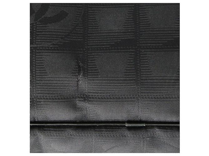 Borsa a tracolla in nylon nero Chanel - Anni 2000 - vista 6