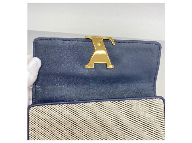 Cartera Larga Louis Vuitton Capucines M80435 Azul marino - vista 5