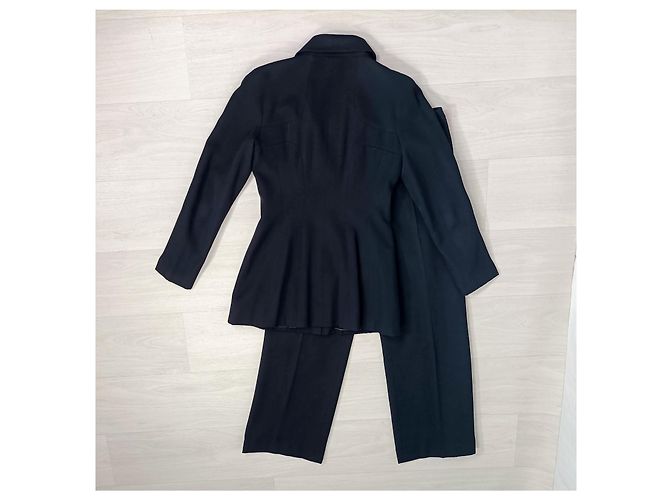 Conjunto preto Chanel 2000 - vista 2