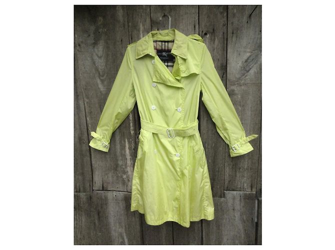 Trench Burberry Verde Chiaro in Nylon - vista 2