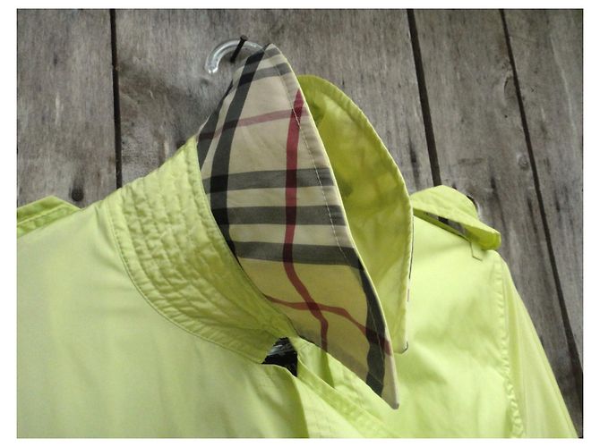 Trench Burberry Verde Chiaro in Nylon - vista 5