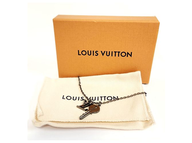 Collana con Chiave LV Initial di Louis Vuitton Argento - vista 11