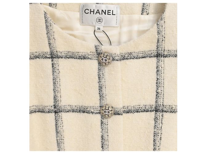 Timeless Chanel Midi Besticktes Kleid aus Creme-Tweed Weiß Roh - Ansicht 5