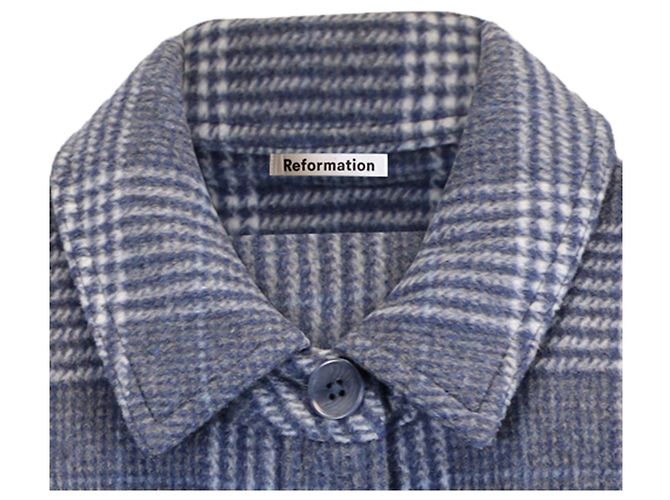 Reformation Karomuster Button-Down Jacke aus blauer Wolle - Ansicht 2