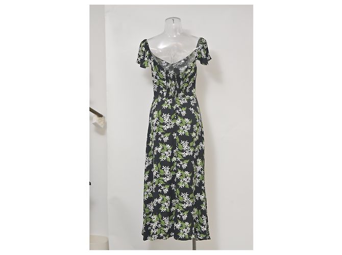 Abito midi con stampa floreale Baxley di Reformation in viscosa nera e verde - vista 8