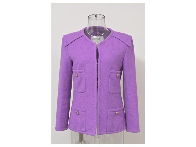 Chanel CC Knopf Jacke mit Vier Taschen aus lila Tweed - Ansicht 6