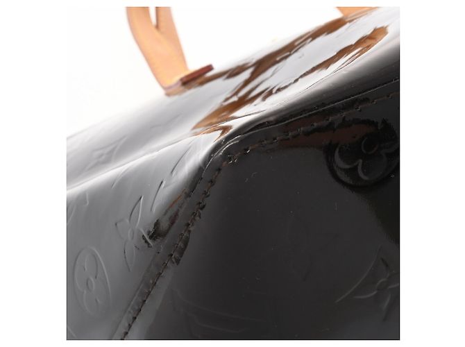 Borsa Louis Vuitton Vernis Bellevue PM Amarante Nero Bordò - vista 7