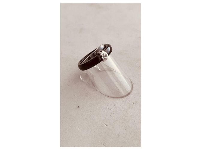 Autre Marque Schwarzer Keramikring mit 0,3ct Diamant in 18ct Weißgold - Ansicht 2