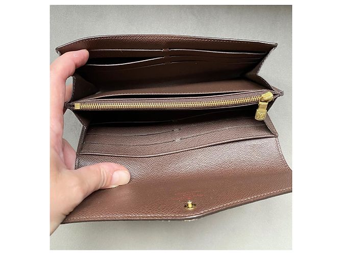 Louis Vuitton Billetera Sarah Damier Ebene Marrón Castaño - vista 10
