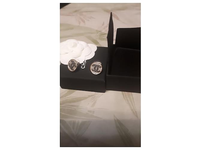 Orecchini Chanel in metallo argento Silver hardware - vista 4