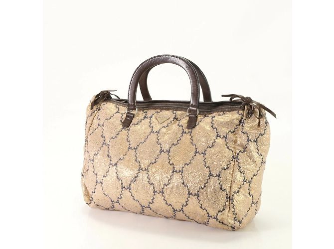Borsa in tela dorata e pelle Triangle di Prada - vista 2