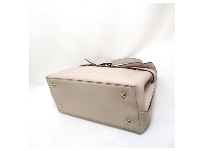 Louis Vuitton Lockme Ever MM Marron - vue 4