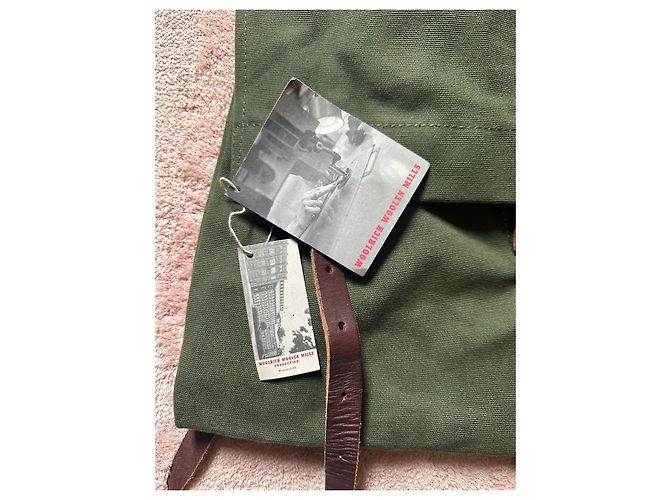 Sac utilitaire vert militaire des années 1990 de Woolrich. Vert olive - vue 4