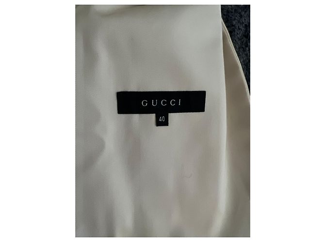 Gucci by Tom Ford Spring Summer 2003 Multipocket White Coat. - view 10