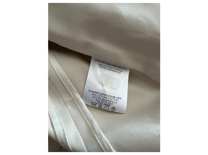 Gucci by Tom Ford Spring Summer 2003 Multipocket White Coat. - view 11
