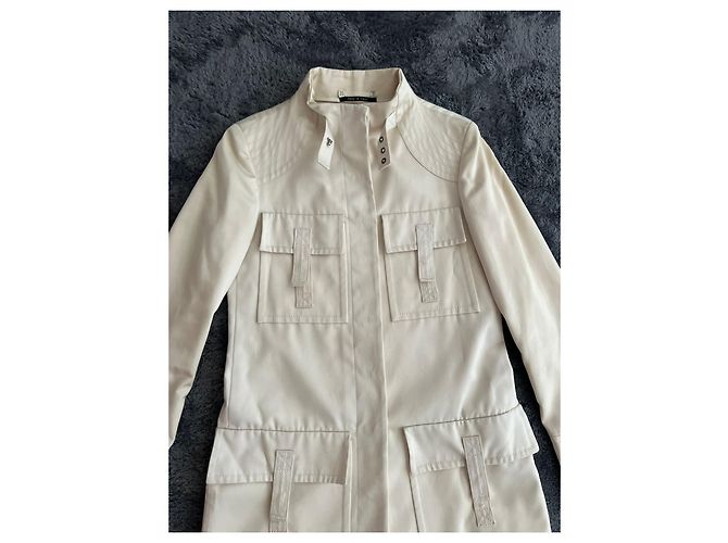 Gucci by Tom Ford Spring Summer 2003 Multipocket White Coat. - view 6