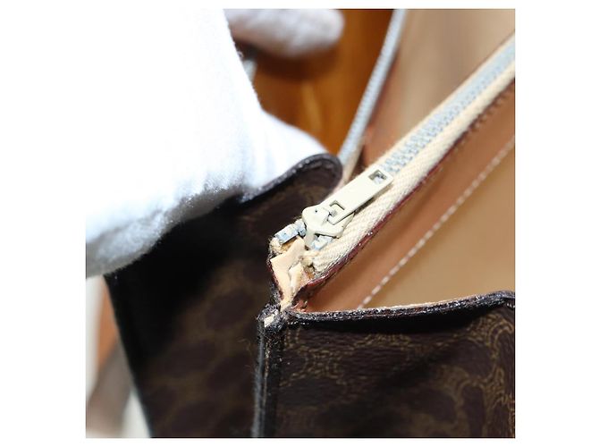 Céline Borsa a spalla in tela Macadam CELINE in pelle PVC marrone Auth 83129 - vista 27