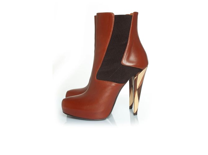 Fendi, hidden platform boots in cognac leather Brown - view 2