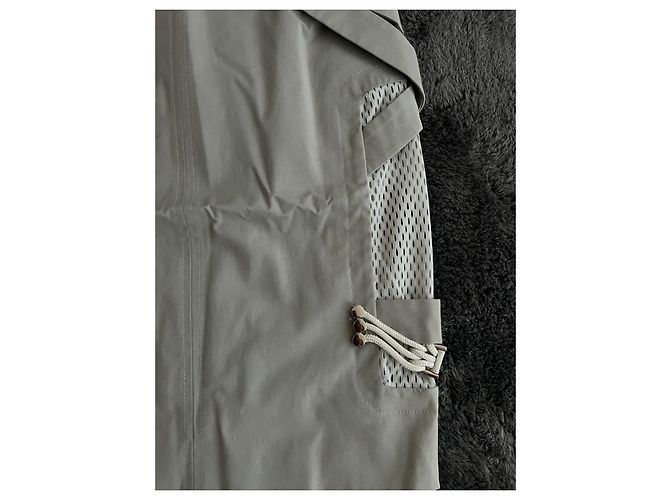 Falda de bondage gris de Gucci por Frida Giannini Primavera Verano 2010. - vista 4