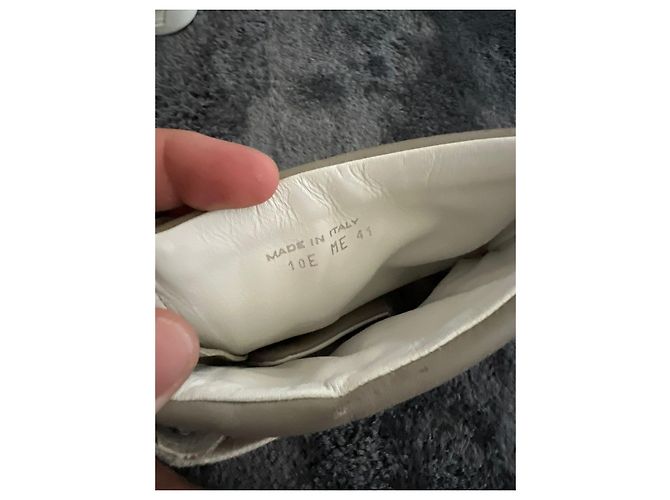 Dior di Kris Van Assche Autunno Inverno 2010 Sneakers con lacci e zip. Grigio - vista 6