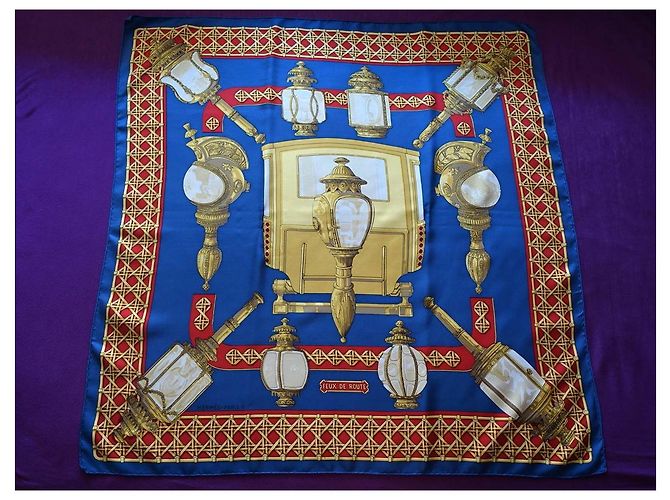Lenço de Seda Hermès Vintage Original 90x90 Tecido de Seda "Feux de Route" Vermelho Azul Amarelo - vista 2