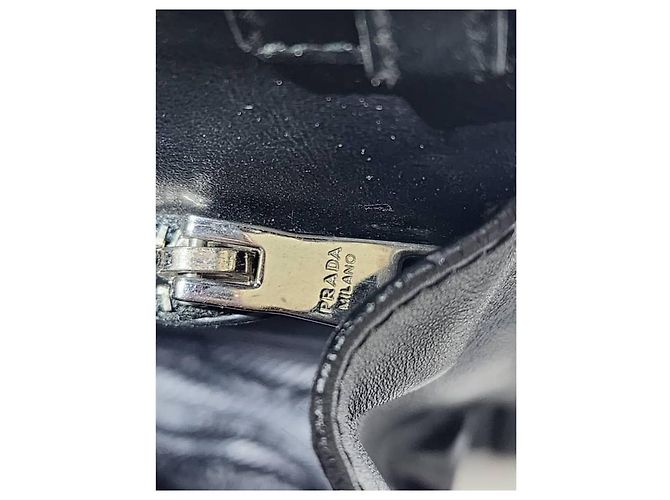 Borsa a spalla Elektra in pelle di vitello Saffiano con logo da corsa PRADA Fucsia/Nero - vista 15