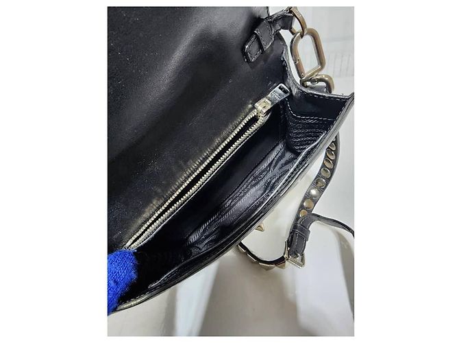 Borsa a spalla Elektra in pelle di vitello Saffiano con logo da corsa PRADA Fucsia/Nero - vista 16
