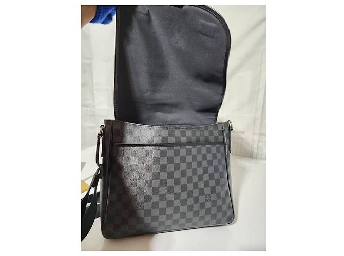 Borsa messenger Renzo Damier Graphite Louis Vuitton Grigio/Nero - vista 13