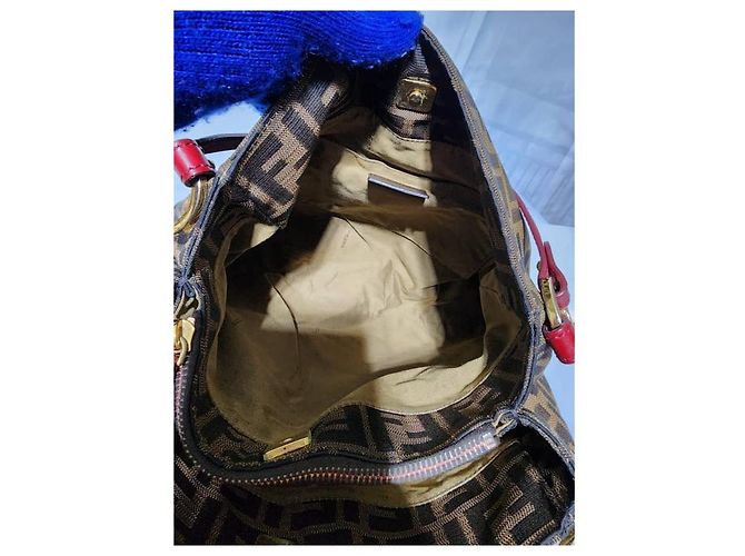FENDI Zucca-Print Canvas Medium Tote Bag Braun/Burgunder - Ansicht 15