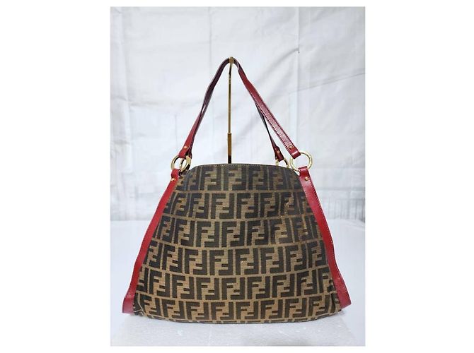 FENDI Zucca-Print Canvas Medium Tote Bag Braun/Burgunder - Ansicht 2