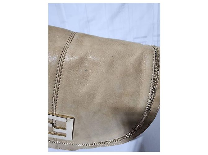 FENDI Metallic Wildleder Umhängetasche Beige - Ansicht 12