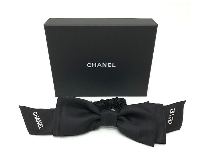 Scrunchie in twill di seta nera Chanel Nero - vista 8