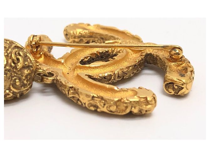 Spilla Lava Coco Mark 93A di Chanel D'oro - vista 5