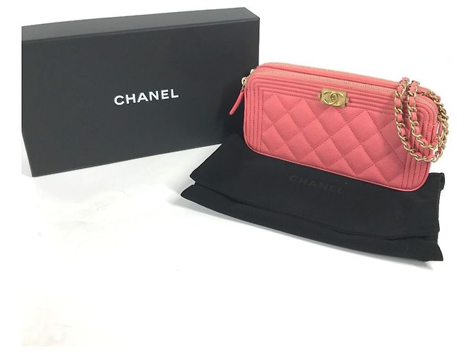 Cartera de hombro de cuero caviar Chanel Boy Rosa - vista 15