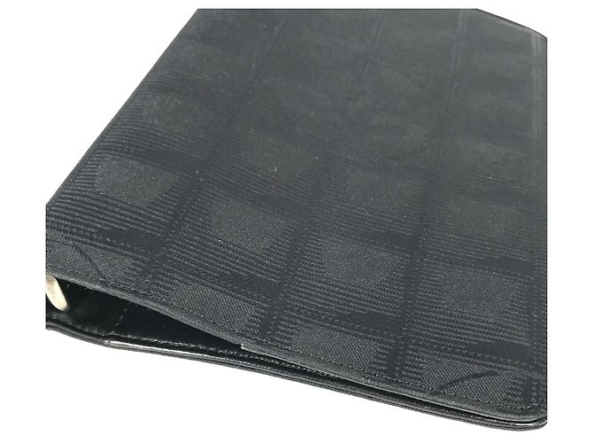 Copertina del quaderno della nuova linea di viaggio Chanel Nero - vista 2
